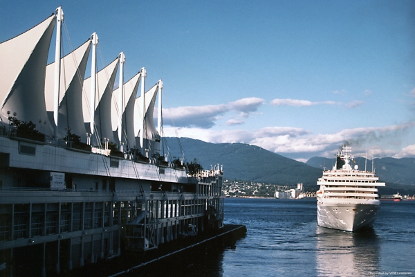 Holiday Inn & Suites VANCOUVER DOWNTOWN